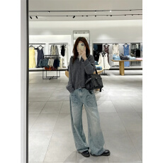 批发美式复古<b class='q'>烫钻</b>低腰弯刀<b class='q'>牛仔裤</b>新款宽松直筒阔腿拖地镰刀裤子