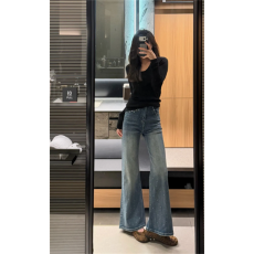 批发满天星烫钻<b class='q'>钉珠</b>微喇<b class='q'>牛仔裤</b>女春季2026新款高腰宽松不贴腿喇叭裤子