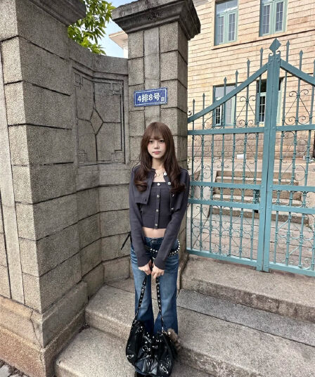 2026 봄 새로운 bf 느긋한 바람 아메리칸 노스탤지어 블루 워싱 청바지 여성 슬림해 보이는 부츠컷 좁은 에디션 바닥 청소 바지