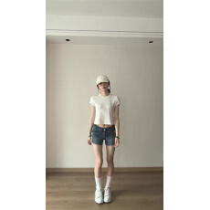 批发美式复古辣妹卷边牛仔短裤女夏季2026<b class='q'>新款</b>修身显瘦丰胯热裤超短裤