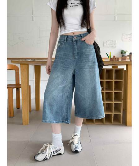 데님 반바지 여성 빅 사이즈 루즈핏 슬림해 보이는 아메리칸 워싱 찢어진 넓은 다리 바지 도루 센스 표지 고기 7부 바지
