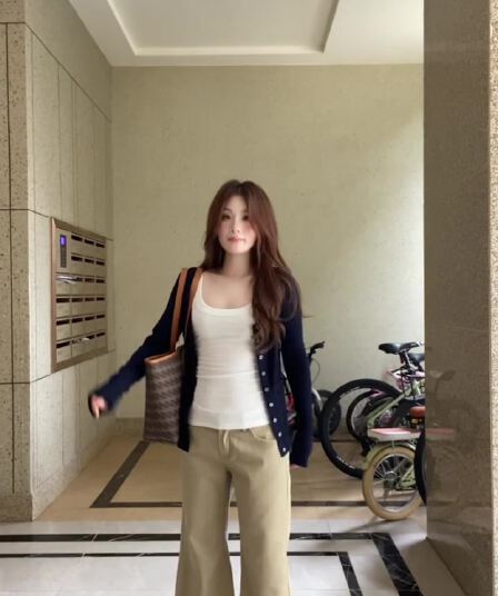 한국 스타일 거리 바람 다용도 부츠컷 청바지 여성 가을 새로운 레트로 워싱 캐주얼 슬림해 보이는 도루 센스 와이드 레그 팬츠