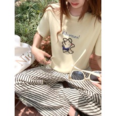 批发出货中 <b class='q'>夏</b>季新款哺乳纯棉T恤产后辣妈百搭显瘦喂奶上衣