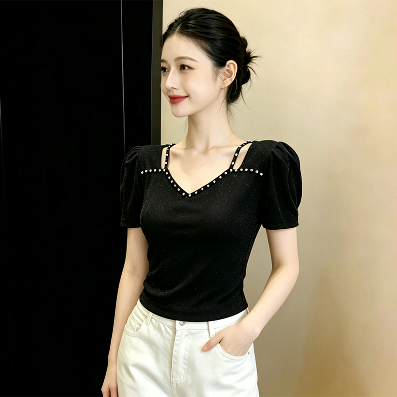 V넥 주문 훈련 반팔 티셔츠 여성 2026 여름 새로운 망사 디자인 센스 작은 대중 몸매 가꾸기 맨위