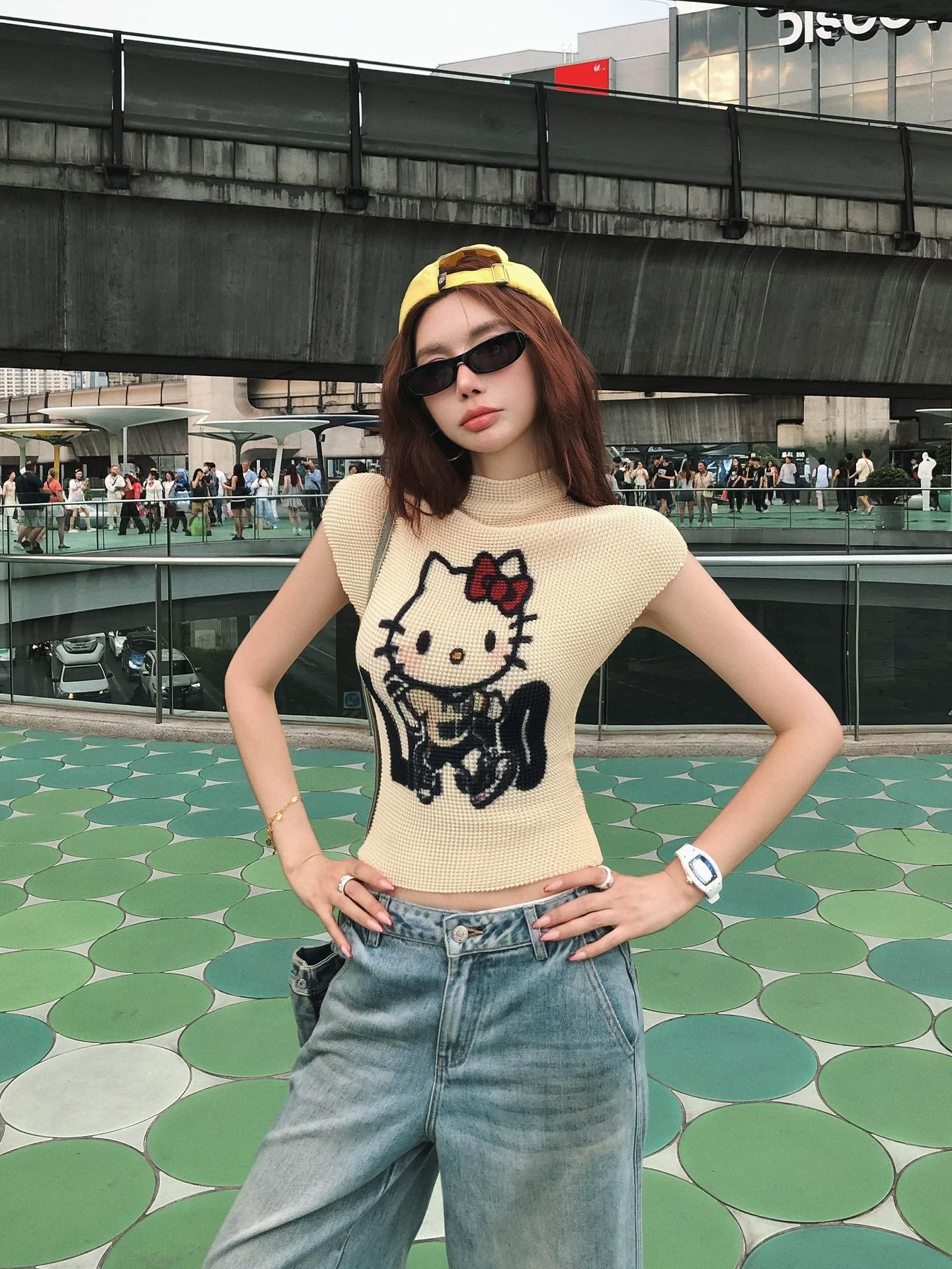 리 부드럽게 6 월 세 하우스 Pleat kitty 이른 봄 몸매 가꾸기 핫걸 티셔츠 여성 재미있는 패션 프린트 압력 주름 높음 폭탄 반팔