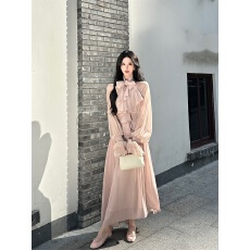 批发法式宫廷雪纺飘带V领灯笼袖连衣裙量感下摆收腰长裙