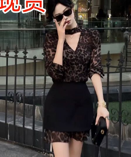 홍콩 느낌 레트로 섹시함 핫걸 레오파드 무늬 리본 긴팔 여성 셔츠 반신 스커트 고급 센스 품격 패션 세트 트렌디