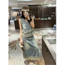 批发港风复古千金风水洗牛仔套装女夏日蕾丝拼接背心<b class='q'>半身裙</b>两件套2026