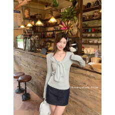 批发灰色<b class='q'>蕾丝</b>边<b class='q'>披肩</b>条纹长袖t恤女秋季小个子慵懒甜辣chic打底衫上衣