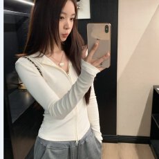 批发黑色设计感小众气质连帽长袖开<b class='q'>衫</b>外套女秋冬修身显瘦别致chic上衣