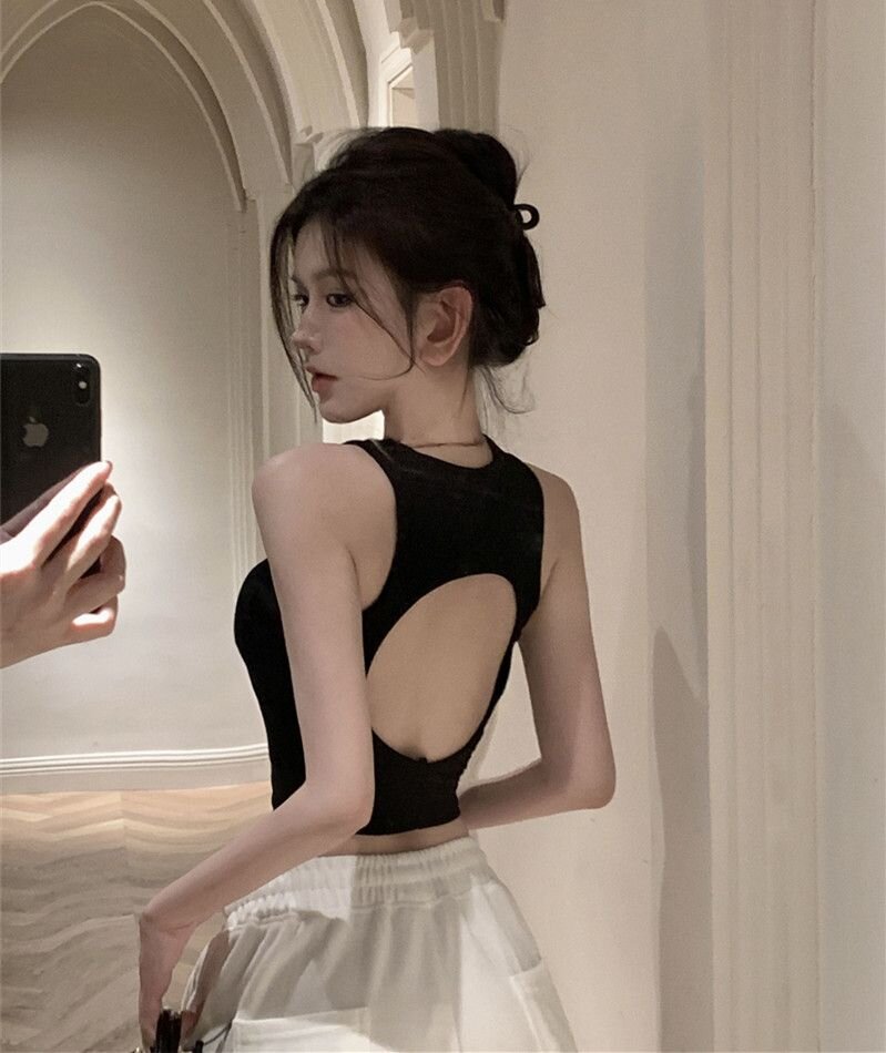 달콤한 핫걸 백리스 홀로우 아웃 단어 조끼 여성 여름 디자인 센스 민소매 아름다움 뒤로 섹시함 쇼트 스타일 작은 슬링 맨위