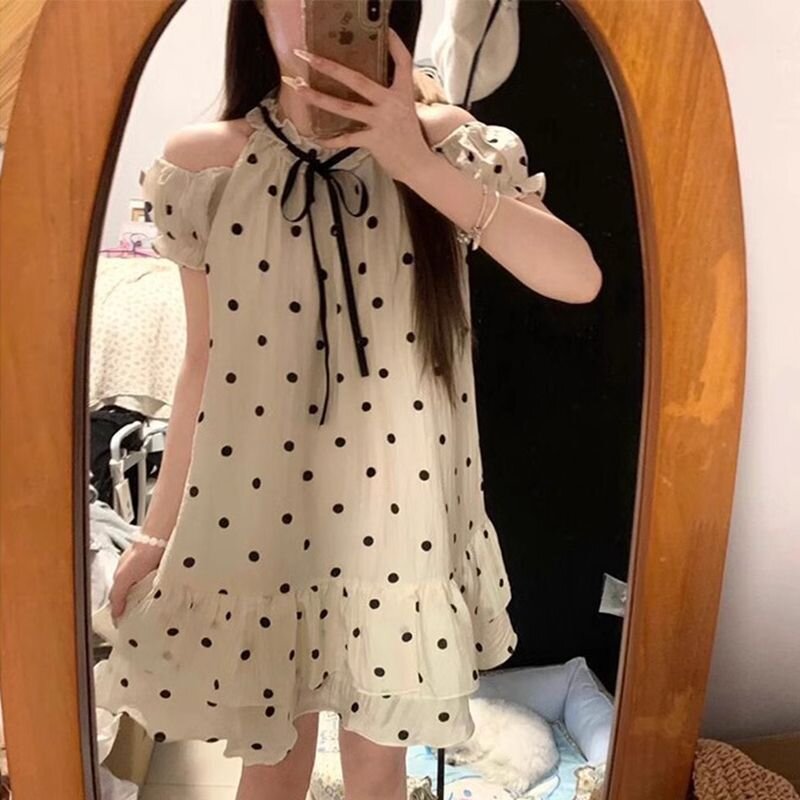 달콤함 도트 무늬 행침 목 오프숄더 여성 드레스 봄 2026 새로운 부드러운 연령 감소 인형 치마 프릴 미니 스커트
