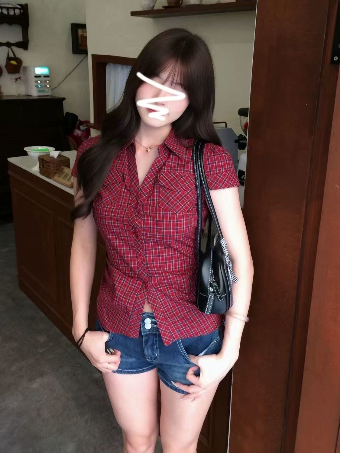 한 부서 레트로 빨간색 체크무늬 긍정적 인 어깨 반팔 여성 셔츠 여름 새로운 꼬집기 허리 몸매 가꾸기 슬림해 보이는 다용도 맨위