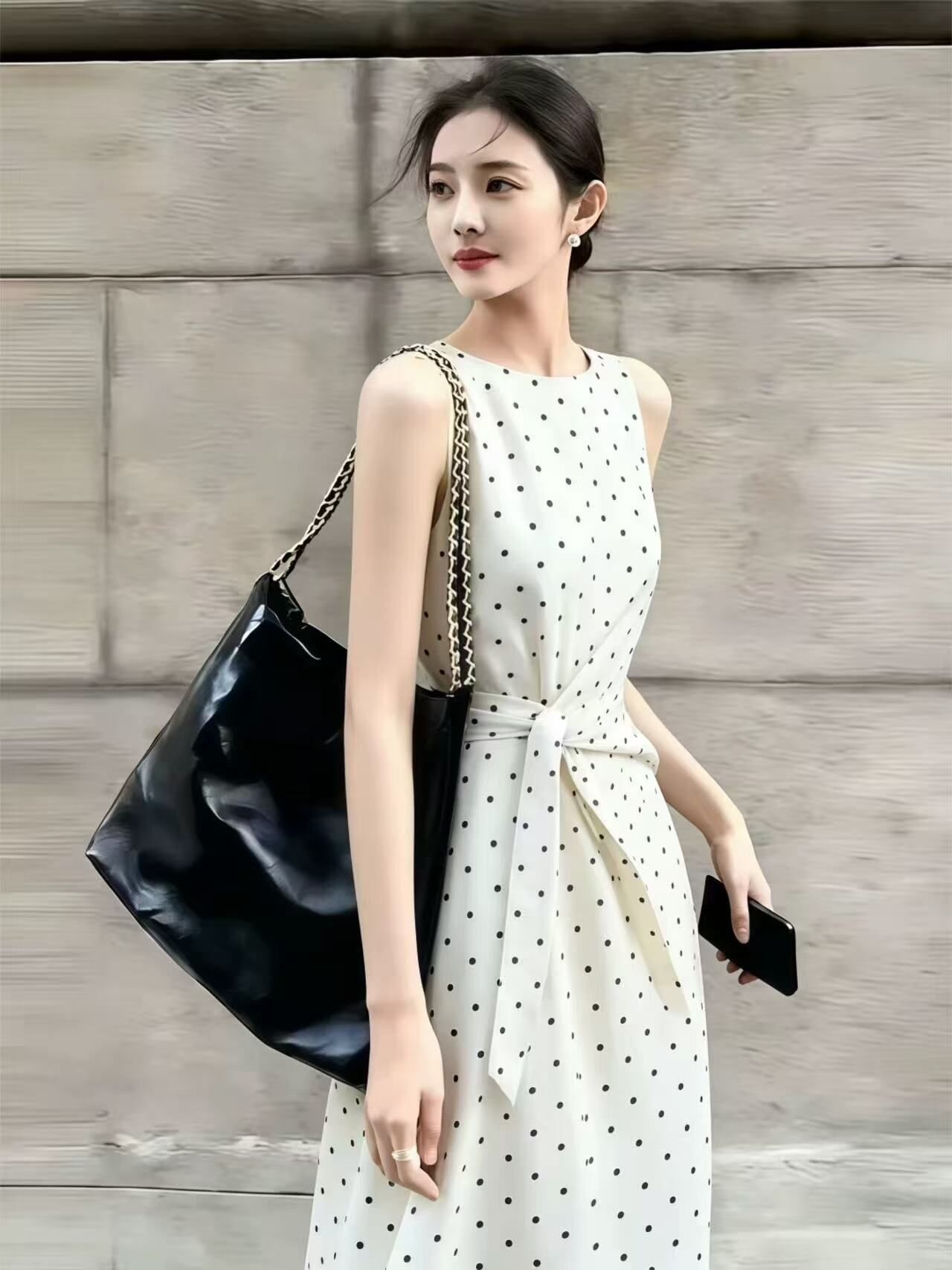 품격 화이트 도트 무늬 조끼 여성 드레스 2026 여름 새로운 허리 수축 슬림해 보이는 자이언트 잘 생긴 민소매 길다 치마