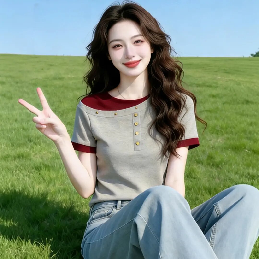 페이크 레이어드 패션 배색 외국 가스 반팔 티셔츠 여성 올해 인기 폭발 몸매 가꾸기 슬림해 보이는 한국 스타일 출퇴근 맨위