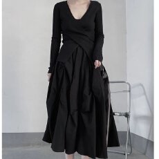 批发复古重工肌理纹褶皱<b class='q'>半身裙</b>女春夏新款松紧腰显瘦大裙摆百褶a字裙