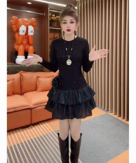 2026 년 가을 겨울 인터넷 유명인 새로운 패션 절묘한 고급 센스 외국 가스 패치워크 디자인 센스 다중 레이어 치마 드레스