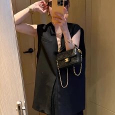 批发韩式V领无袖宽松大版型马甲女2026秋季新款时尚百搭显瘦背心上衣