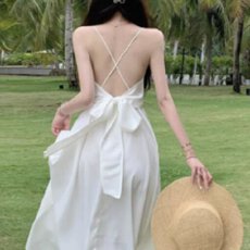 批发法式后背蝴蝶结吊带露背连衣裙女<b class='q'>夏</b>三亚海边度假沙滩性感仙女长裙