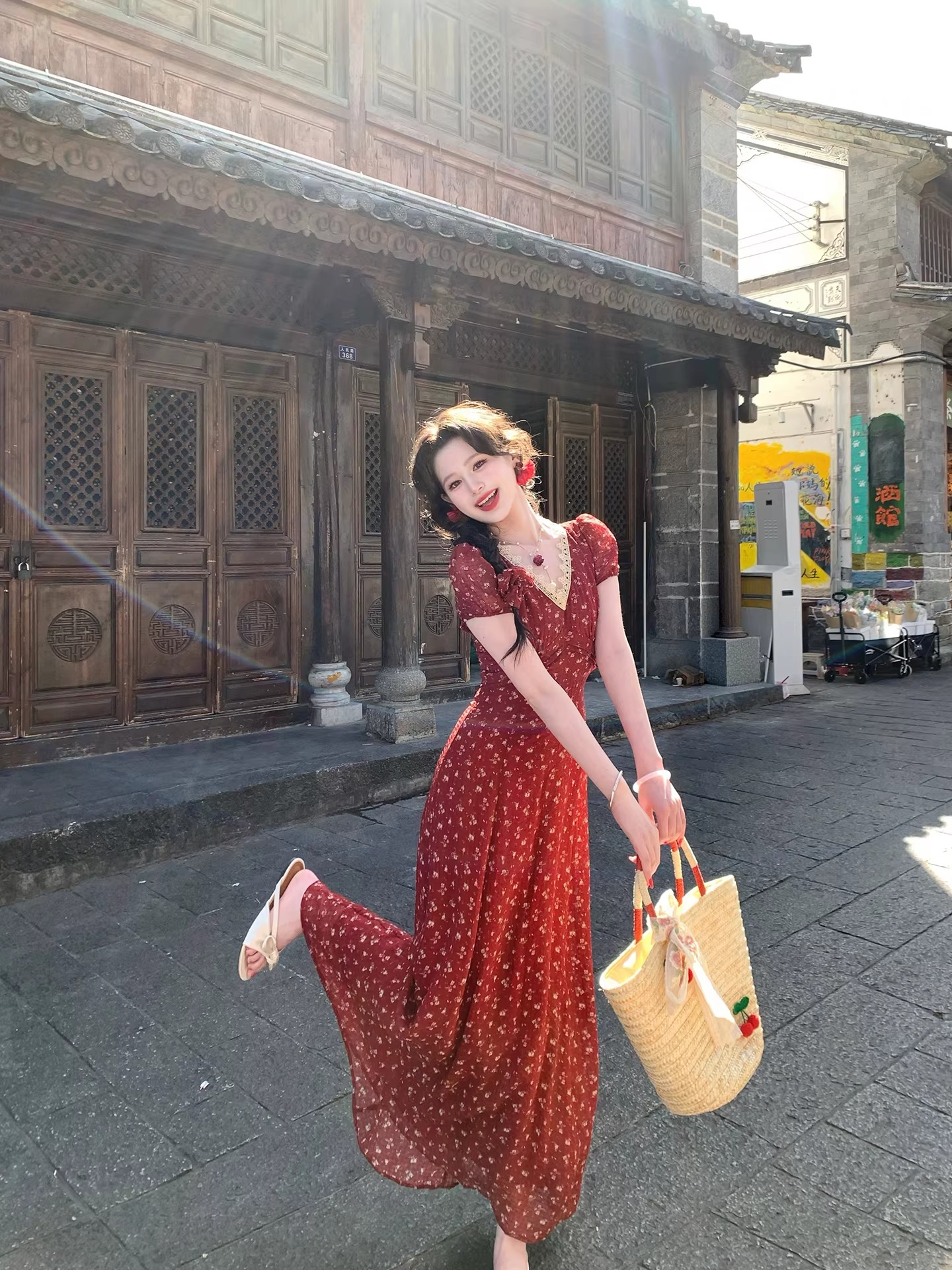 평생 로마의 석류 치마 프랑스식 레트로 V넥 꽃무늬 여성 드레스 이른 봄 새로운 품격 롱 스커트