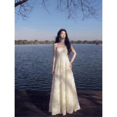 批发有洧【3/28 20:00 上新首天 折上再打95折】水畔云裳<b class='q'>连衣</b>裙