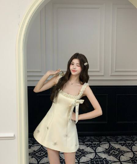 기타 한 작은 물고기 musefish 제니 미스 천 골드 명문 여성 바람 다이아몬드 세팅 드레스 3 차원 꽃 무거운 작업 미니 스커트