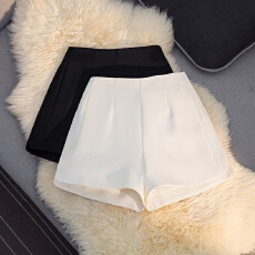 批发实拍热销2026夏季西装面料<b class='q'>短裤</b>子女时尚开叉设计阔腿<b class='q'>休闲</b>a字裤