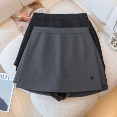 批发小蜜蜂西装半身裙<b class='q'>短款</b>裙裤新款裤裙好看短裙女