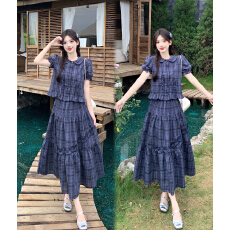 批发短袖衬衫木耳边格子层次设计感两件套装裙微胖女复古大码套装裙