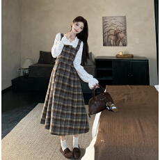 批发法式复古格纹<b class='q'>连衣裙</b>女秋冬新款打底裙收腰遮肉<b class='q'>连衣裙</b>秋冬款长裙
