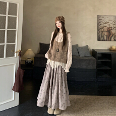 批发2025秋冬复古文艺穿搭长袖晕染蕾丝<b class='q'>打底衫</b>百搭针织背心配半身裙