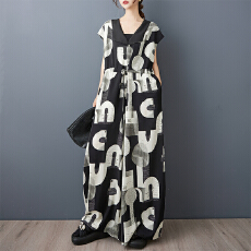 批发实拍小众设计感字母印花<b class='q'>连体裤</b>宽松显瘦收腰系带时尚连衣阔腿裤