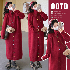 批发实拍现~秋冬高级感穿搭新年红撞色扣子设计感针织加厚毛衣连衣裙