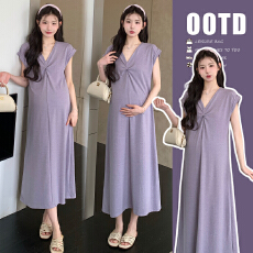 批发实拍~2026夏装新品辣妈气质纯棉紫色V领针织韩版中长连衣裙