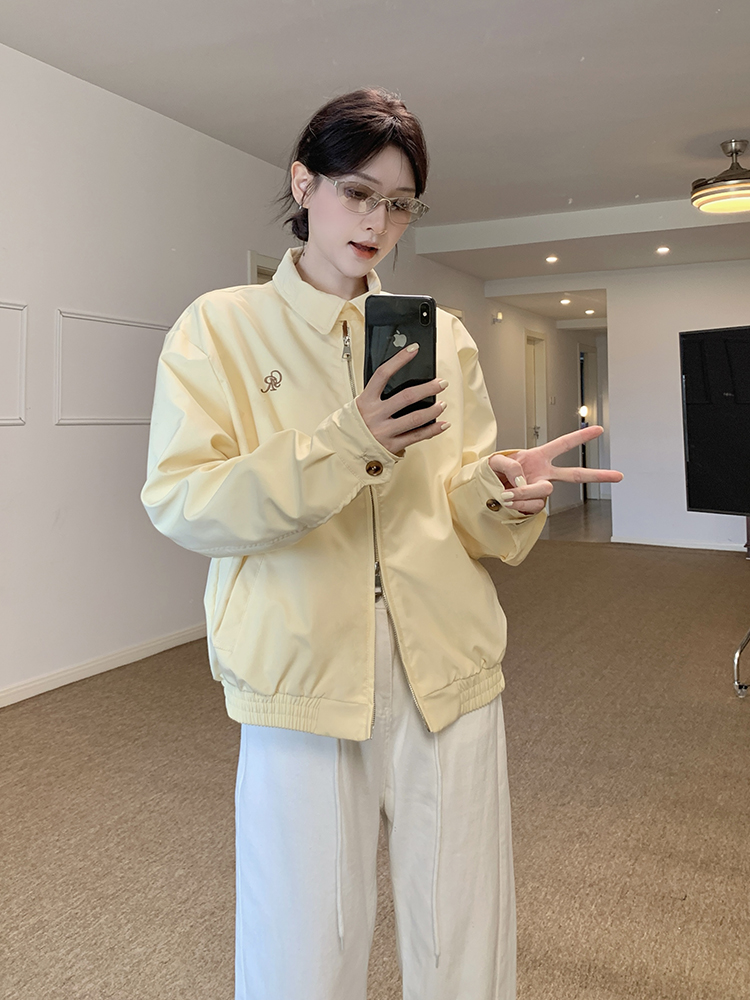실사 한 부서 자이언트 잘 생긴 ~ 중 황색 폴로 칼라 여성 코트 새로운 작은 키 가을 쇼트 스타일 재킷 맨위