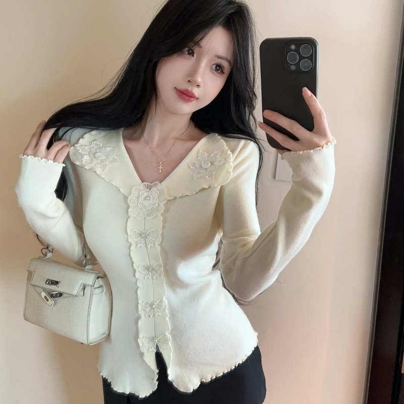 BY34109# 秋冬翻领针织女修身显瘦纯色立体重工装饰小众减龄上衣 服裝批發女裝批發服飾貨源