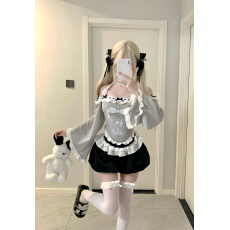 批发实拍实价角色系 灰糖啵啵独特绝美小套装一字肩<b class='q'>打底衫</b>上衣+南瓜裤