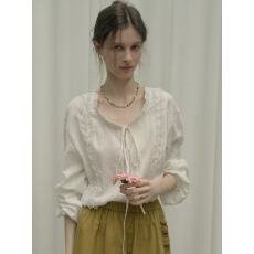 批发法式气质v领蕾丝木耳花边白色<b class='q'>衬衫</b>女春季新款独特别致<b class='q'>长袖</b>上衣