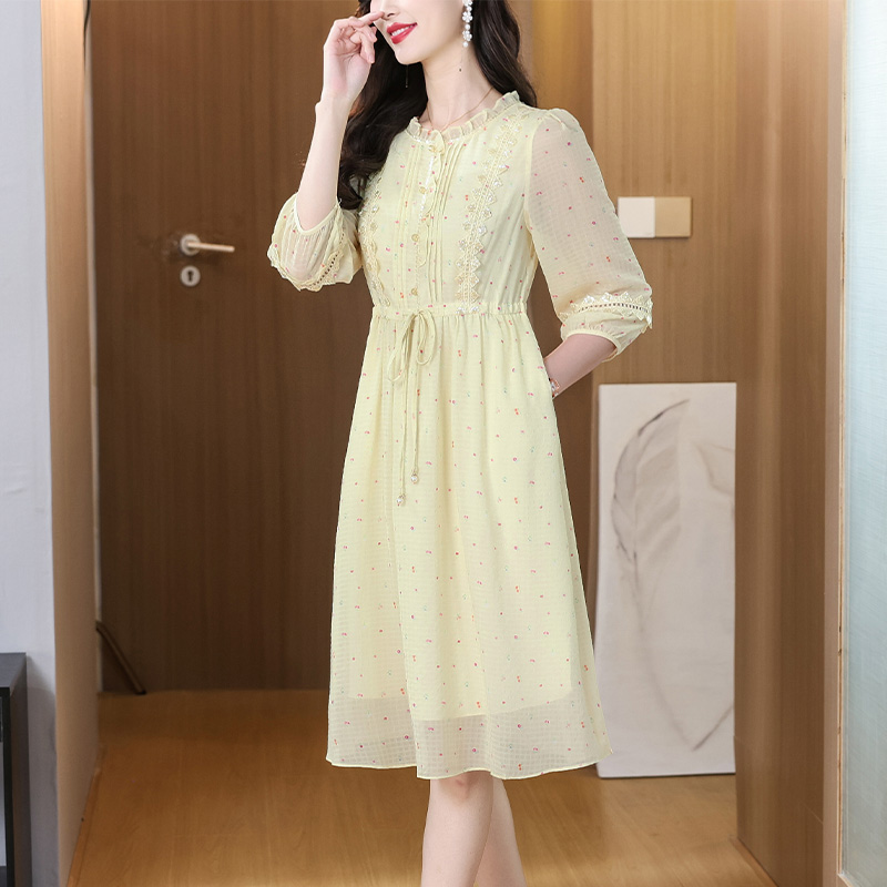 RY1842# 温柔风淡黄色碎花雪纺连衣裙七分袖木耳边立领系带中长款气质女裙