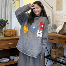 批发秋冬<b class='q'>文艺</b><b class='q'>范</b>复古花朵毛衣卷边圆领大码女装微胖mm百搭藏肉针织上衣