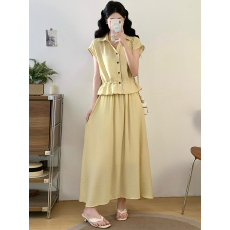 批发实拍大码套装2026新款韩系V领收腰衬衣+大摆遮肉中长款<b class='q'>半身裙</b>