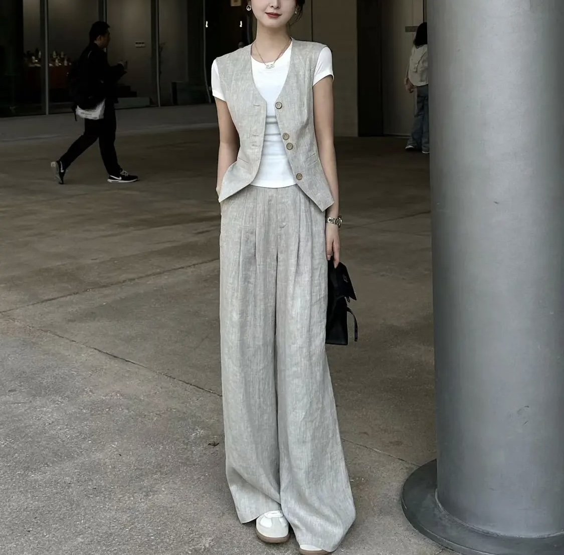 FA35221# 新灰色条纹两件套装女夏季无袖西装马甲高腰阔腿裤开叉半身裙 服裝批發女裝批發服飾貨源