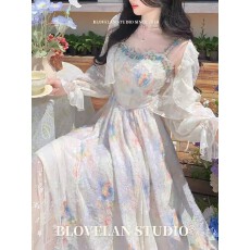 批发碎虹糖霜 仙气温柔油画氛围感收腰多巴胺碎花吊带连衣裙 <b class='q'>两件套</b>