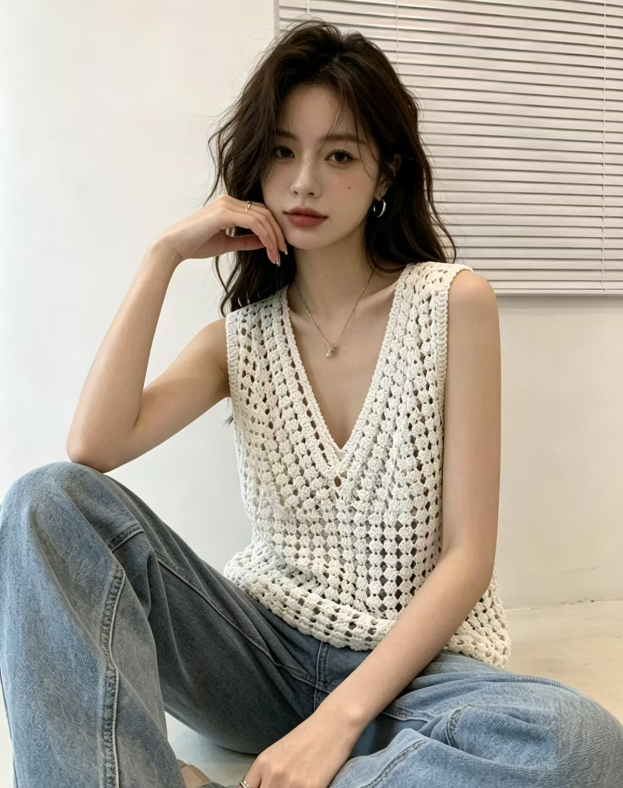 여름 새로운 프랑스식 홀로우 아웃 자수 디자인 센스 연령 감소 외국 가스 민소매 조끼 베스트 맨위 티셔츠