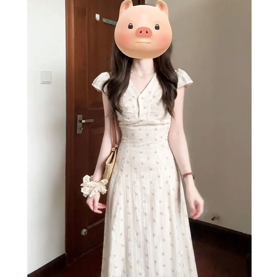 여름 새로운 프랑스식 V넥 꽃무늬 여성 드레스 품격 고급 센스 휴가 바람 허리 수축 슬림해 보이는 a 단어 길이 치마