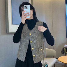 批发春秋新款<b class='q'>西装</b>小香风新款背心马甲外穿法式高级短款坎肩无袖外套