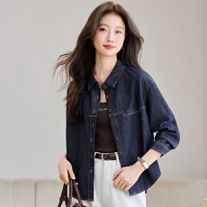批发深蓝色长袖牛仔<b class='q'>衬衫</b>女宽松2026春秋<b class='q'>韩版</b>新款外搭薄款复古外套上衣