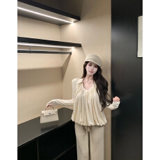 批发实拍实价冬季纯欲翻领褶皱双层长袖宽松显瘦百搭设计感打底衫上衣