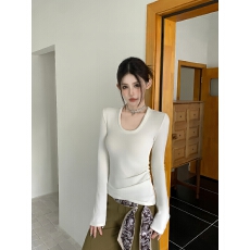 批发实拍实价时髦百搭立体U领正肩长袖不规则下摆修身显瘦内搭打底衫