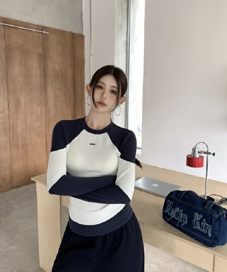실사 정가 겨울 레트로 배색 패치워크 라운드 넥 니트 몸매 가꾸기 슬림해 보이는 긴팔 인사이드 가져 가라. 기본 셔츠 맨위